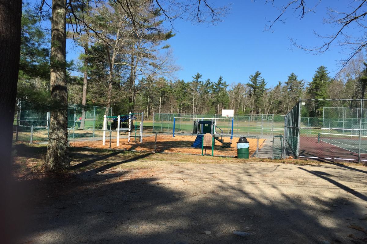 Walkter F. Kopke Park (Keene St. playground)